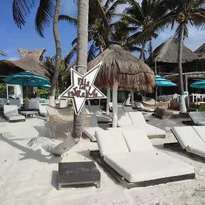 Estrellas - Located At The Party Zone **** Tulum