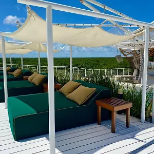 Siente **** Tulum